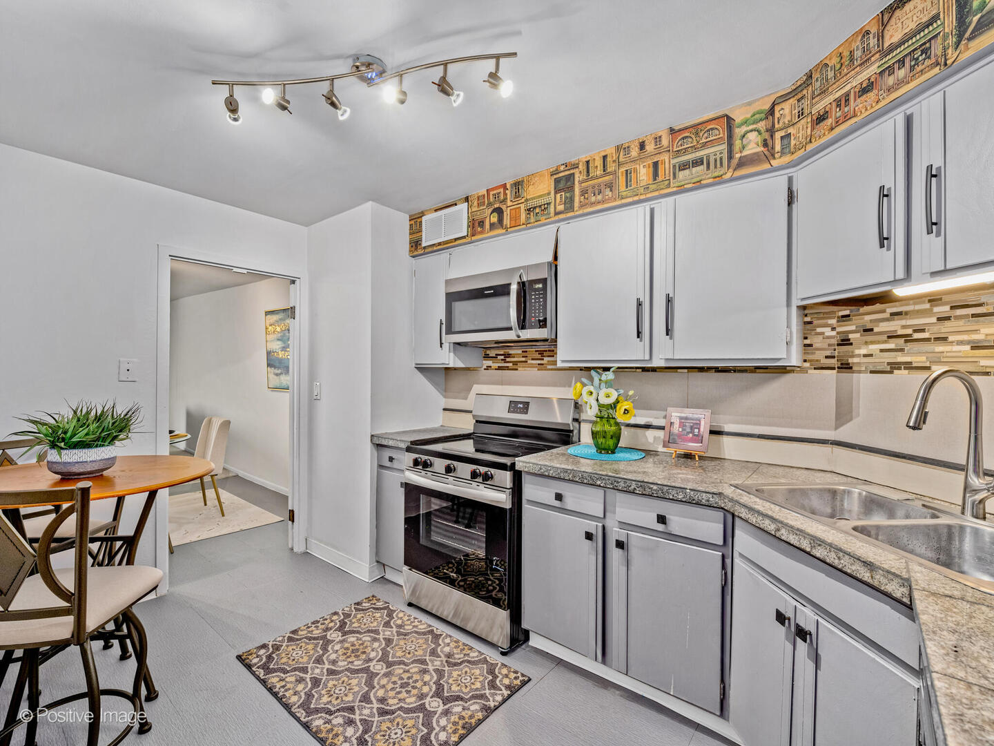 6033 North Sheridan Road, Unit 25K Chicago, IL 60660 - Photo 10 of 28 Gallery Image 10