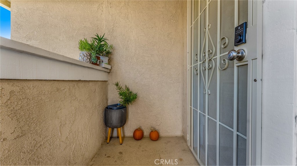 2915 Deacon Street, Unit 17 Simi Valley, CA 93065 - Photo 30 of 43