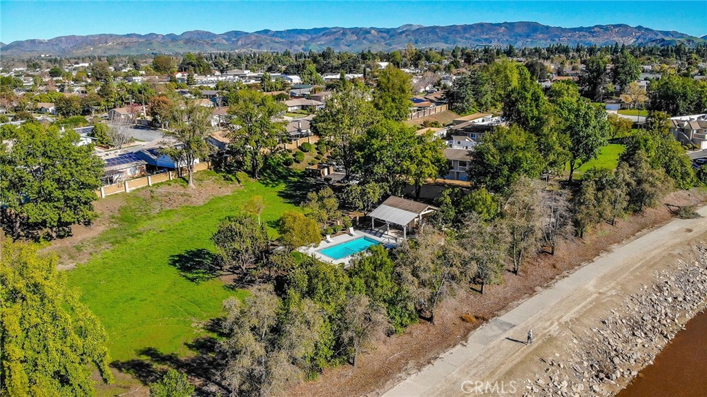 2915 Deacon Street, Unit 17 Simi Valley, CA 93065 - Photo 42 of 43