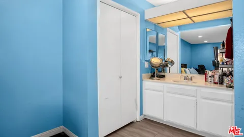 $489,900 | 13567 Valerio Street, Unit C, Van Nuys, CA 91405