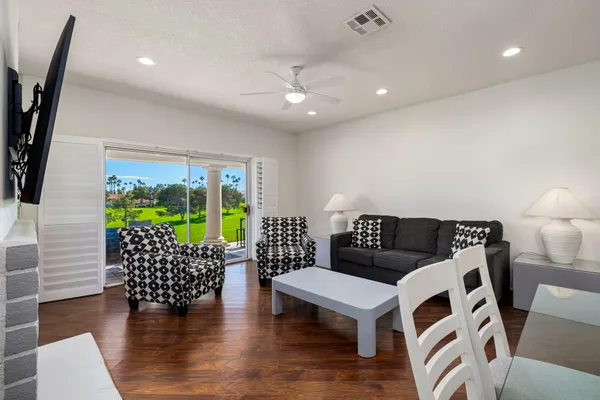 $3,250 | 270 Vista Royale Circle East, Palm Desert, CA 92211