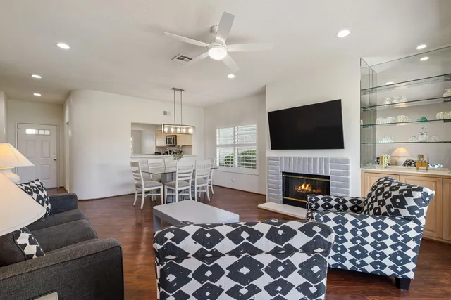 $3,250 | 270 Vista Royale Circle East, Palm Desert, CA 92211