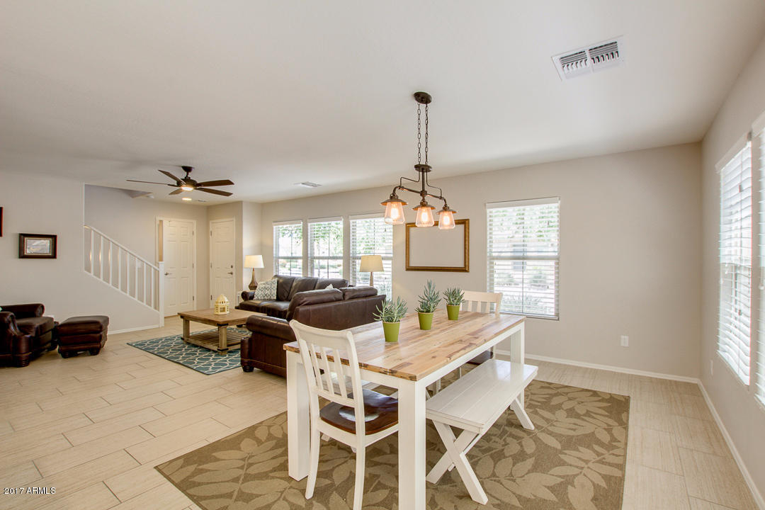 521 North Ranger Trail Gilbert, AZ 85234 - Photo 9 of 40 12-Ranger