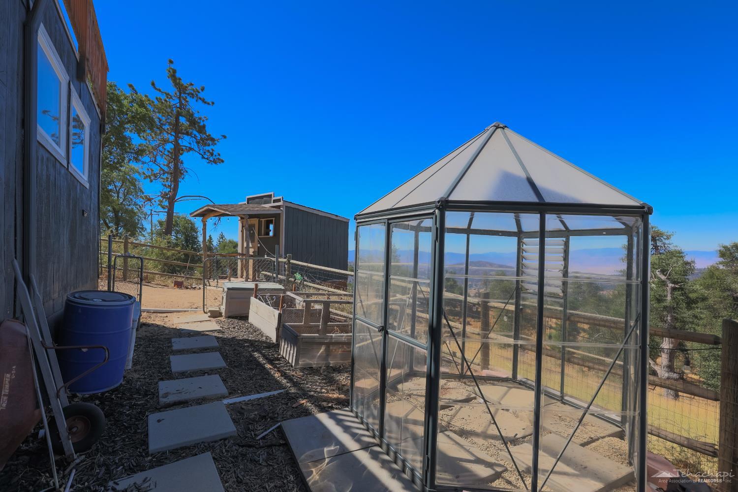 29380 Surrey Way Tehachapi, CA 93561 - Photo 41 of 57 Gallery Image 41