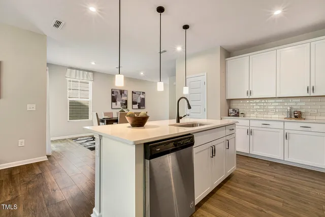 $475,000 | 1614 Brussels Drive, Apex, NC 27502