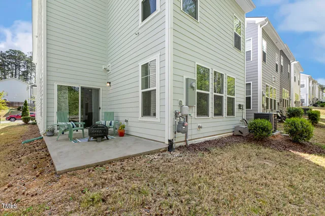 $475,000 | 1614 Brussels Drive, Apex, NC 27502