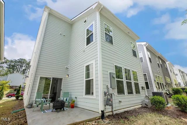 $475,000 | 1614 Brussels Drive, Apex, NC 27502