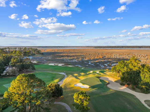 $1,150,000 | 10 East Cottage Circle, Bluffton, SC 29910