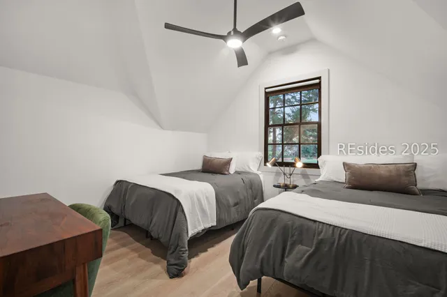 $1,150,000 | 10 East Cottage Circle, Bluffton, SC 29910