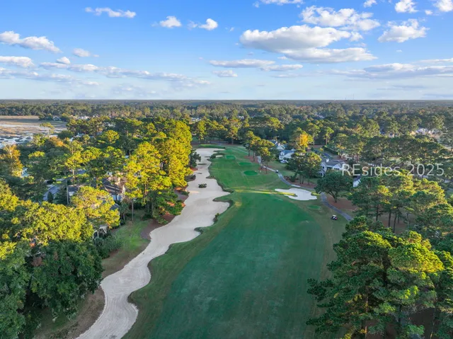 $1,150,000 | 10 East Cottage Circle, Bluffton, SC 29910