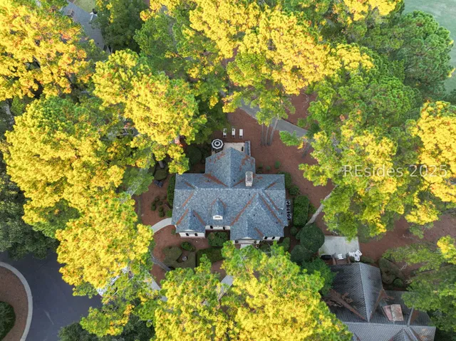 $1,150,000 | 10 East Cottage Circle, Bluffton, SC 29910