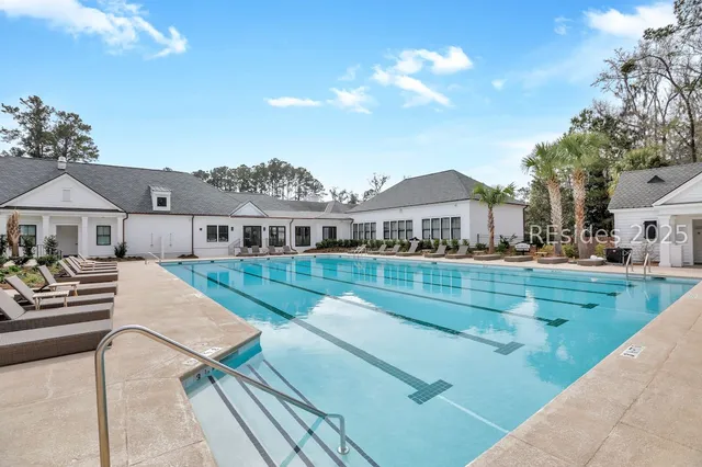 $1,150,000 | 10 East Cottage Circle, Bluffton, SC 29910