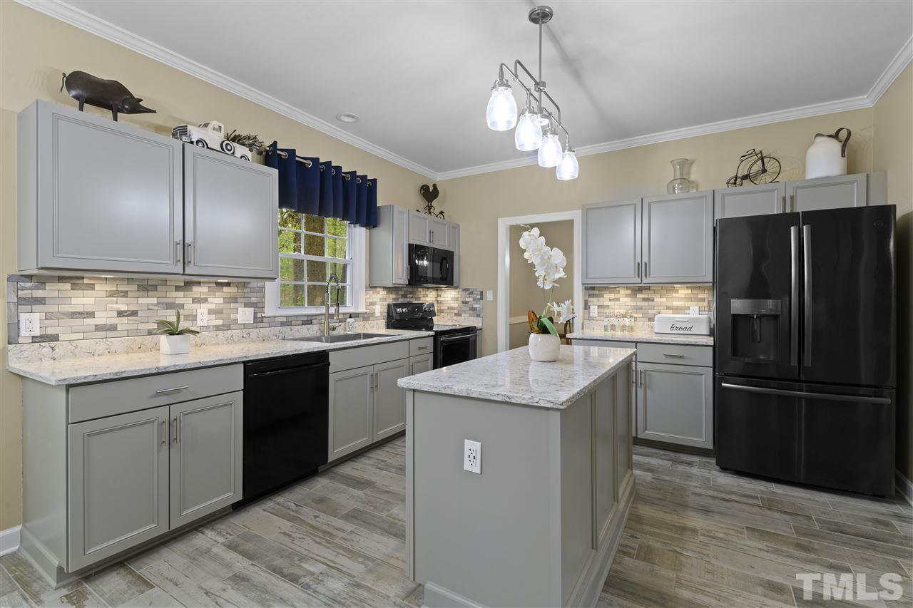 5821 Raddington Street Raleigh, NC 27613 - Photo 15 of 29