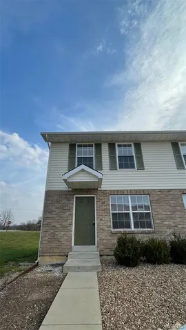 $300,000 | 10-12 Kingston Drive, Moscow Mills, MO 63362