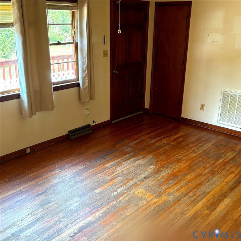 85 Frenchs Store Road Cumberland, VA 23040 - Photo 6 of 19 Wood floors, closet, picture window