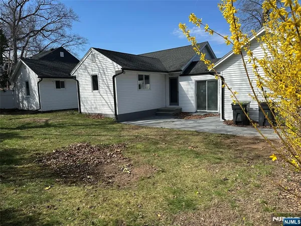 $4,200 | 41 Woods Avenue, Bergenfield, NJ 07621