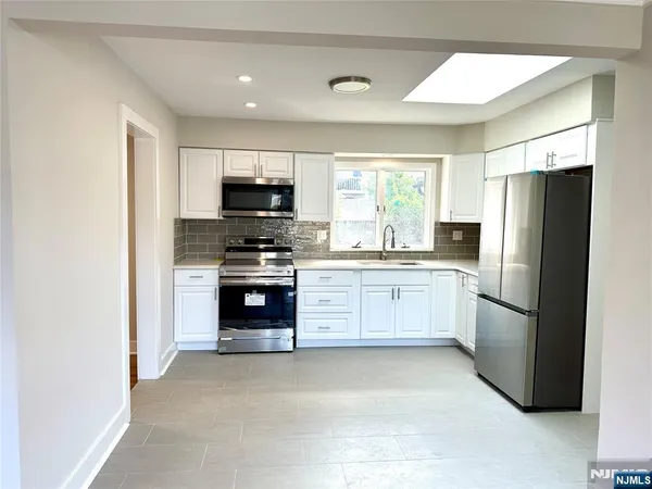 $4,200 | 41 Woods Avenue, Bergenfield, NJ 07621