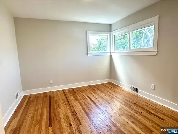 $4,200 | 41 Woods Avenue, Bergenfield, NJ 07621