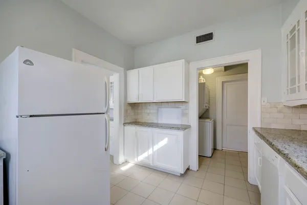 $2,250 | 1649 West Main Street, Unit 3, Houston, TX 77006