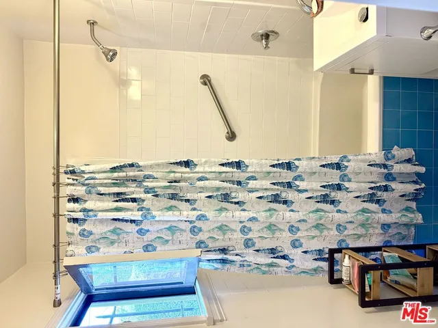 $6,000 | 1201 South Crescent Heights Boulevard, Los Angeles, CA 90035