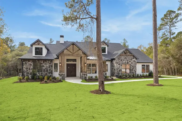 $1,099,900 | 9516 Cedar Bnd Court, Plantersville, TX 77363