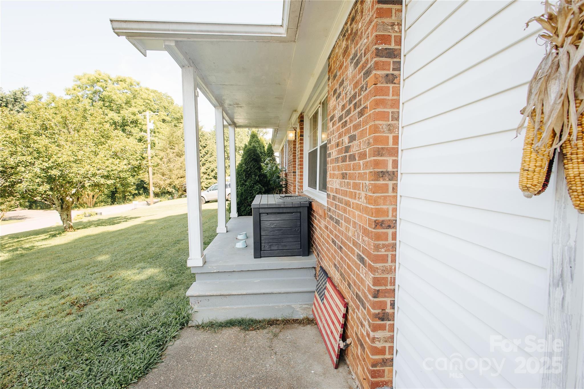 98 Long Street Marion, NC 28752 - Photo 3 of 30 a view of garden with patio