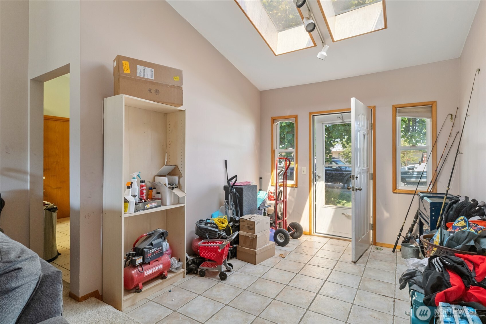 9035 Forrestal Lane Moses Lake, WA 98837 - Photo 9 of 38