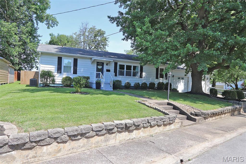 212 Morgan Street Jackson, MO 63755 - Photo 4 of 59