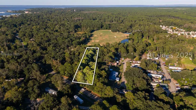 $900,000 | 1 Farmers Club Road, Hilton Head Island, SC 29926