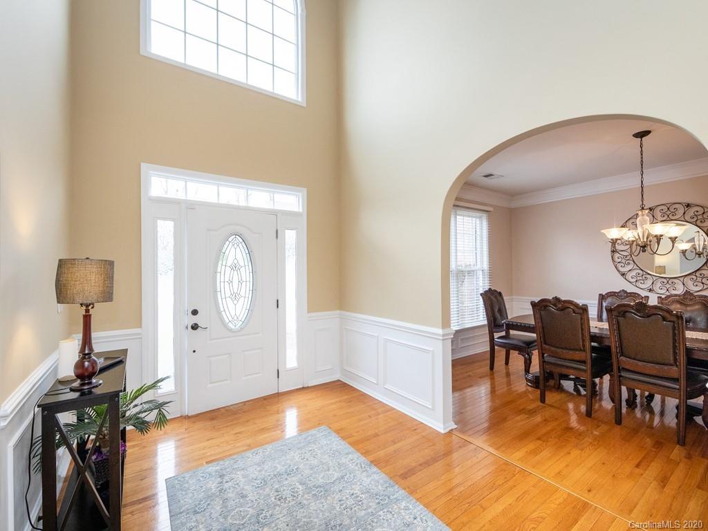 3214 Arklow Road Charlotte, NC 28269 - Photo 5 of 46 Gallery Image 5