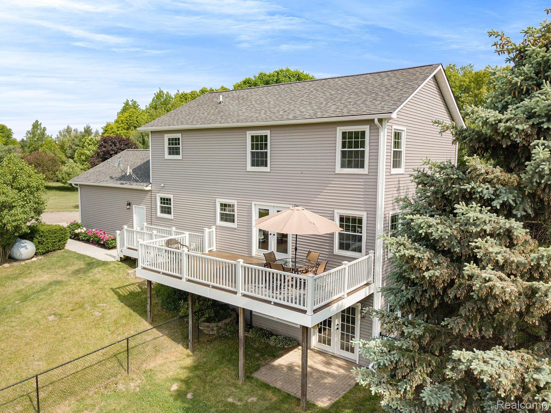 6445 West Sober Road Fowlerville, MI 48836 - Photo 10 of 46 9.jpg