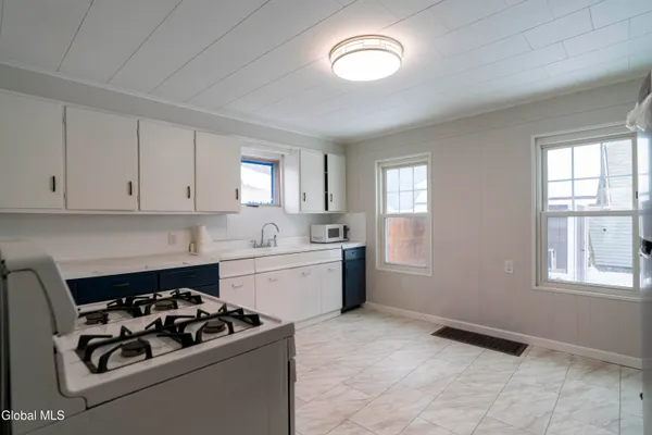 $149,900 | 11 Moon Street, Fort Edward, NY 12828