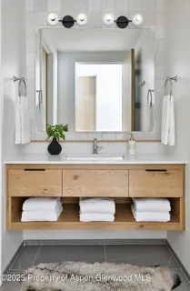 $4,750,000 | 119 Wood Road, Unit 401, Snowmass Village, CO 81615