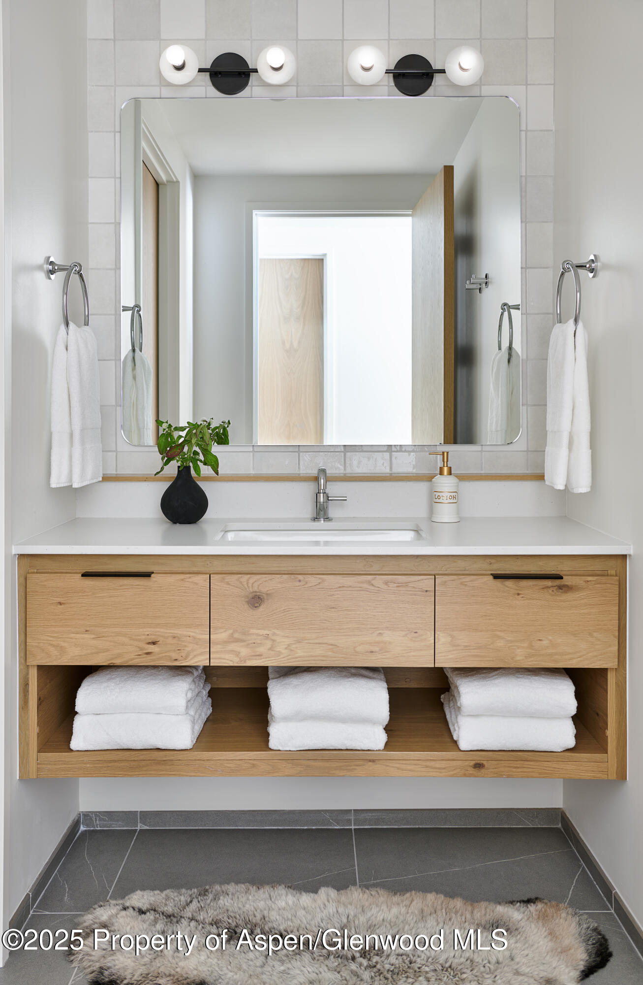 119 Wood Road, Unit 401 Snowmass Village, CO 81615 - Photo 14 of 38 Cathers_EPL_14