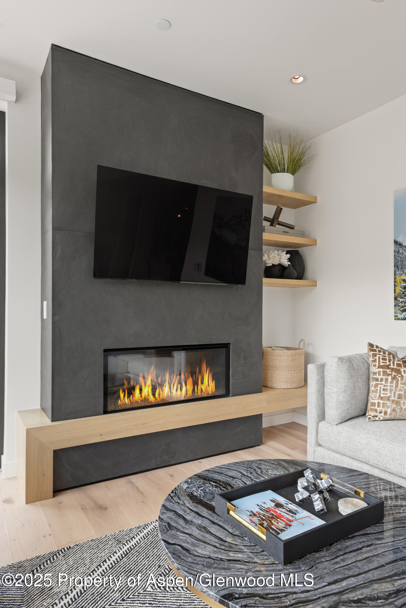 119 Wood Road, Unit 401 Snowmass Village, CO 81615 - Photo 7 of 38 ElectricPassLodge_401_HiRes23060716