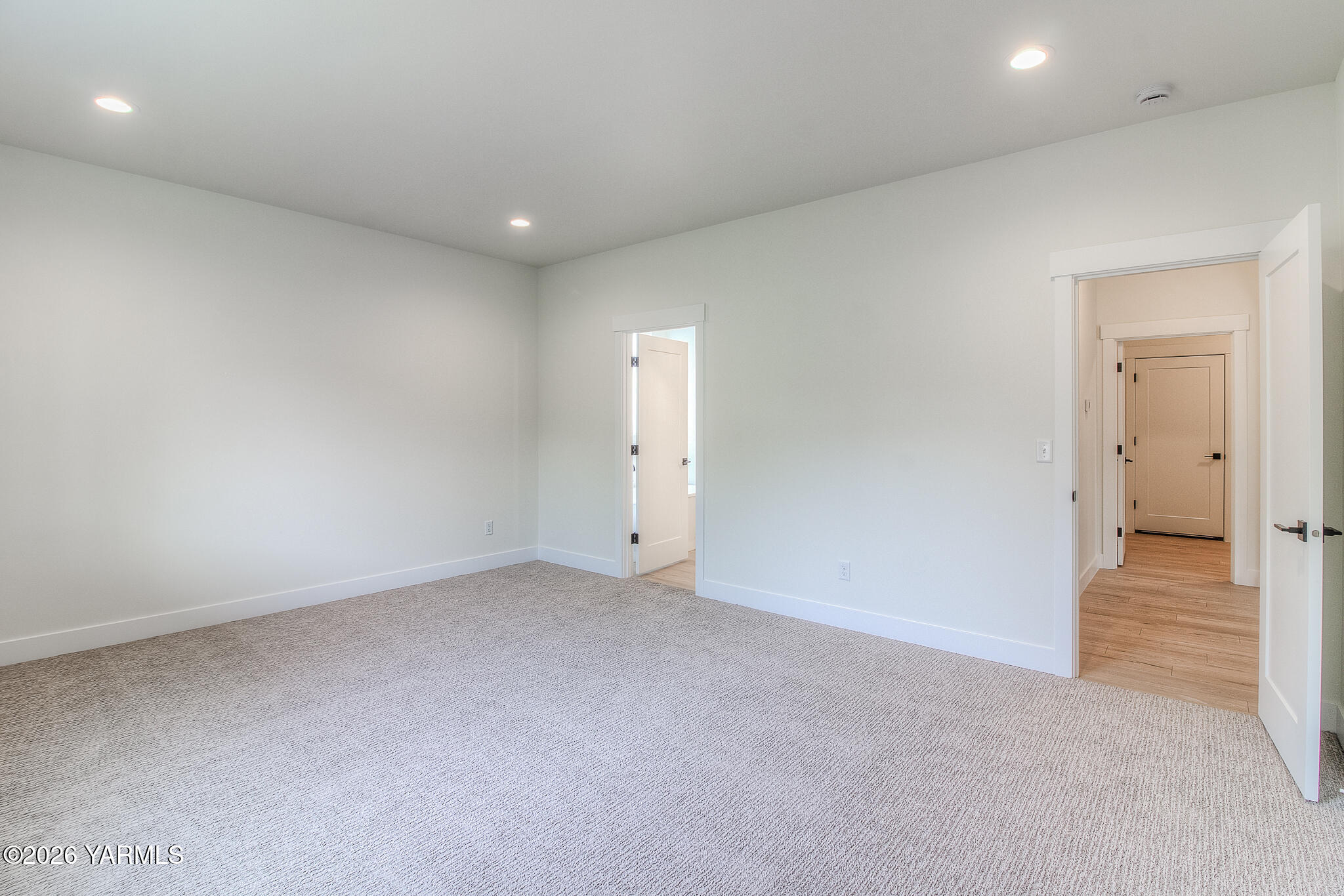404 South 90th Avenue Yakima, WA 98908 - Photo 16 of 20 a view of empty room