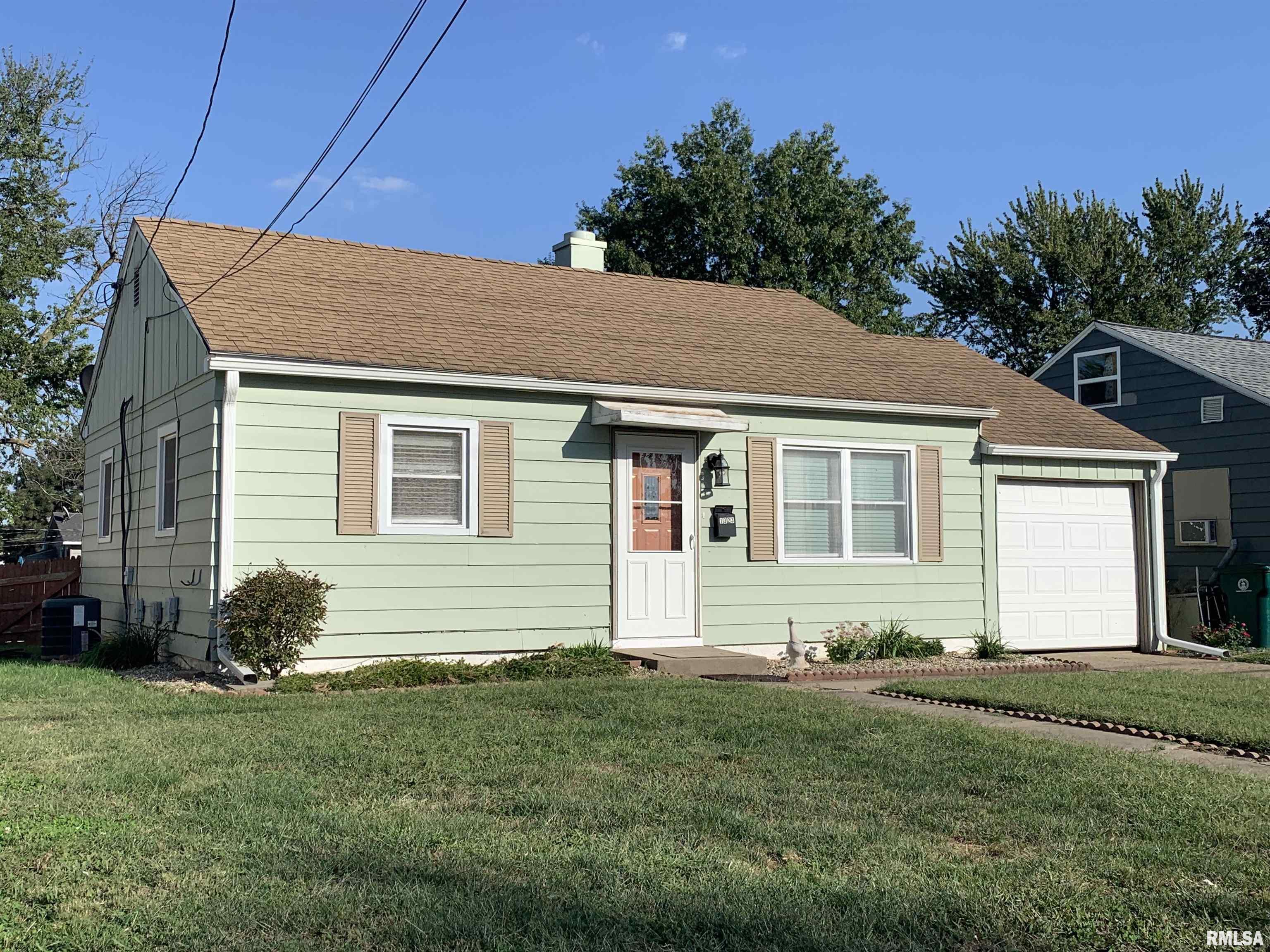 1323 South 6th Street Quincy, IL 62301 - Photo 1 of 15
