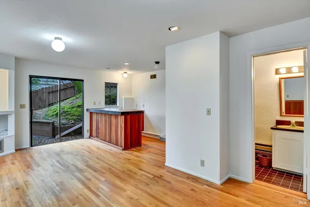 $1,495,000 | 38 Dutch Valley Lane, San Anselmo, CA 94960