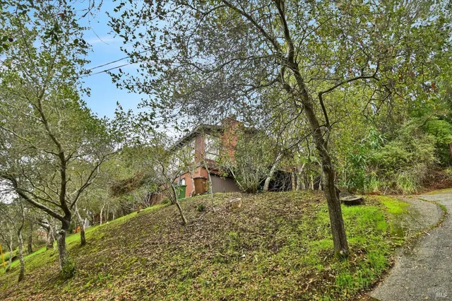 $1,495,000 | 38 Dutch Valley Lane, San Anselmo, CA 94960