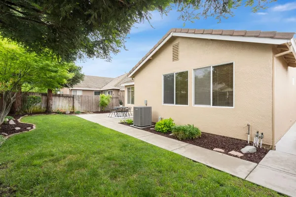 $615,000 | 5676 Overleaf Way, Sacramento, CA 95835