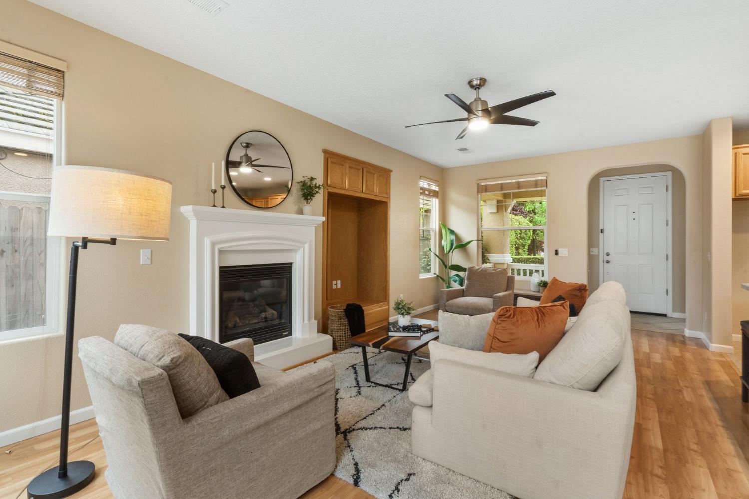 5676 Overleaf Way Sacramento, CA 95835 - Photo 3 of 23