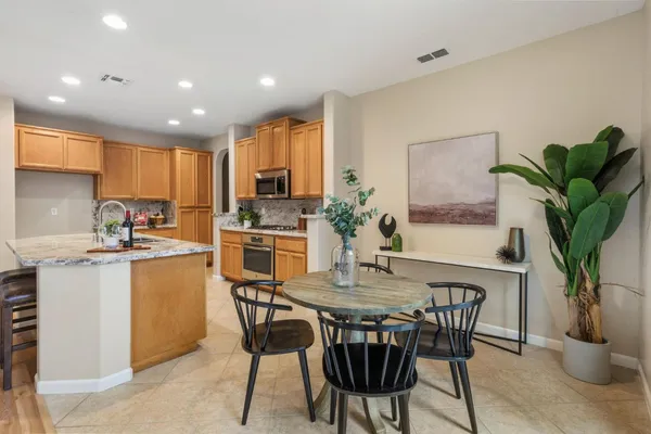 $615,000 | 5676 Overleaf Way, Sacramento, CA 95835