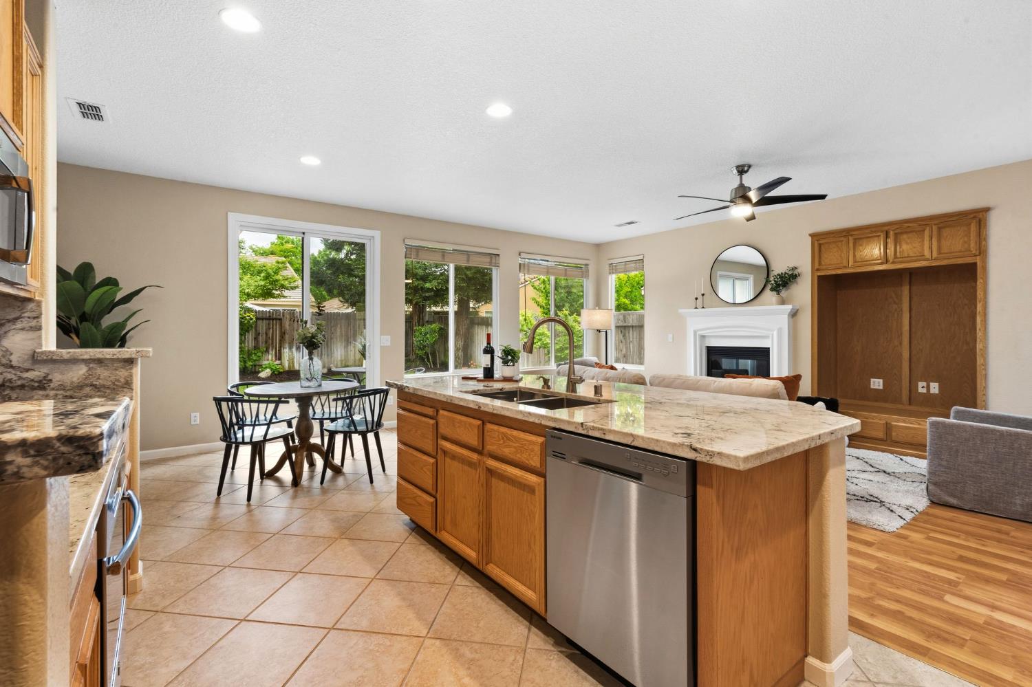 5676 Overleaf Way Sacramento, CA 95835 - Photo 8 of 23