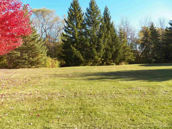 205 West Haven Court, Unit 9, Luxemburg, WI 54217