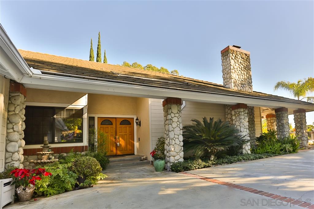 13810 Del Poniente Road Poway, CA 92064 - Photo 1 of 23
