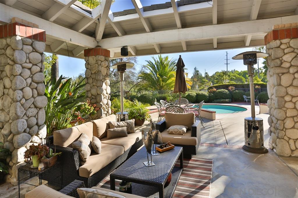 13810 Del Poniente Road Poway, CA 92064 - Photo 15 of 23