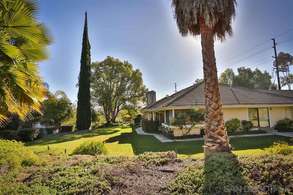 13810 Del Poniente Road Poway, CA 92064 - Photo 18 of 23