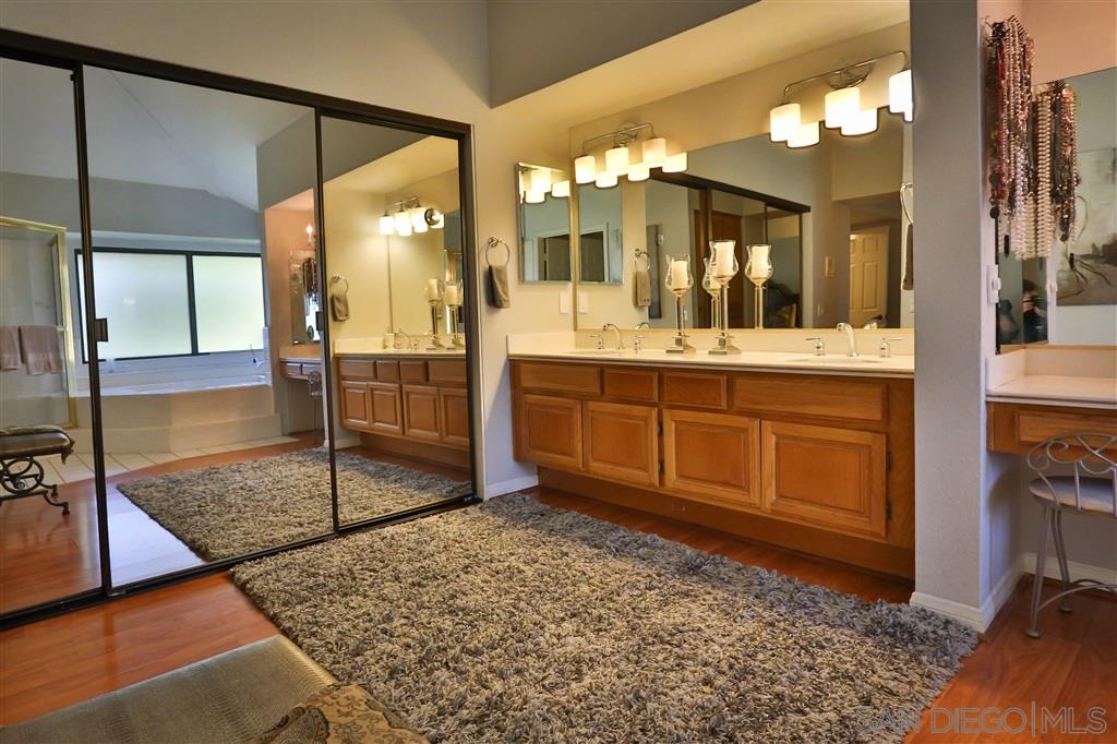 13810 Del Poniente Road Poway, CA 92064 - Photo 9 of 23