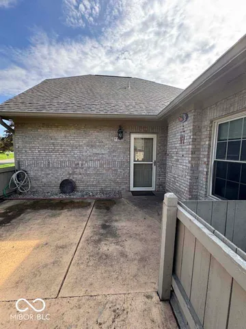 $215,000 | 7548 Briarstone Drive, Indianapolis, IN 46227