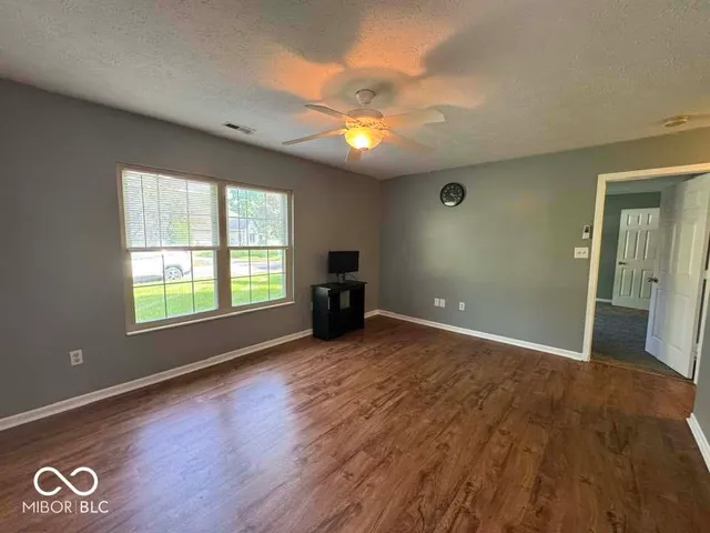 $215,000 | 7548 Briarstone Drive, Indianapolis, IN 46227